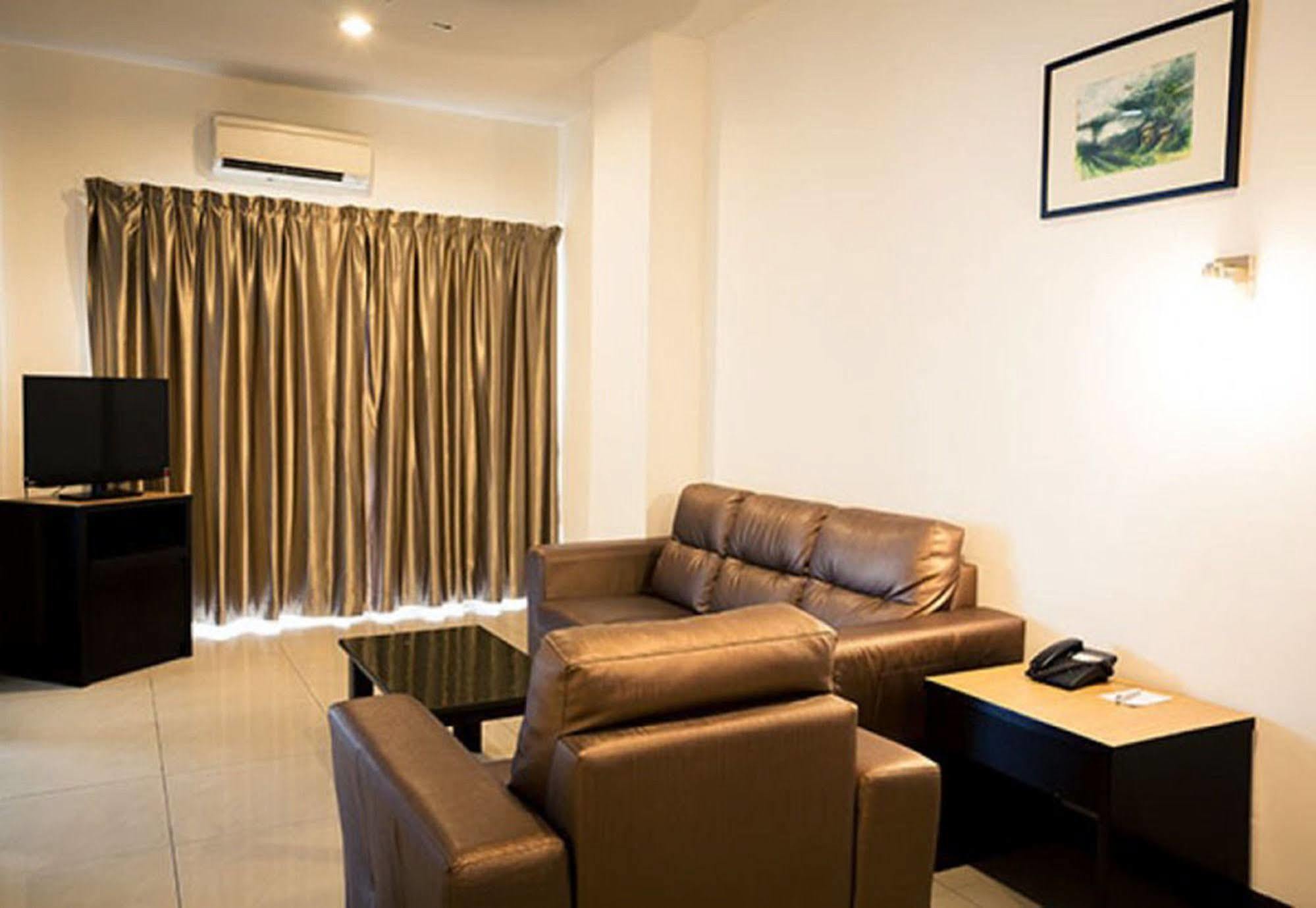 Tower Regency Hotel & Apartments Ipoh Exterior photo